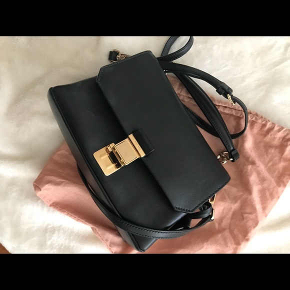 miu miu leather shoulder bag